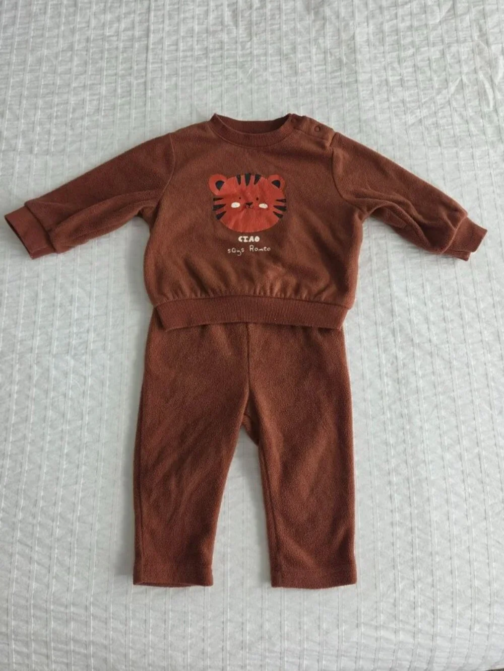 Kiabi Baby 2-Piece Fleece Outfit 12 Months Brown Tiger Sweatshirt Pants Set